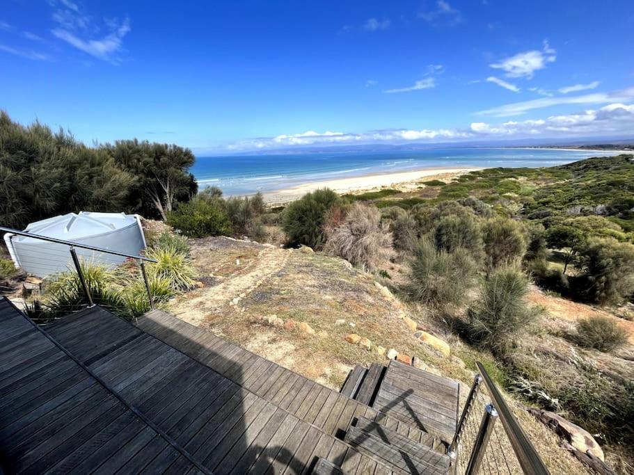 Three Little Birds At Freycinet Holiday home